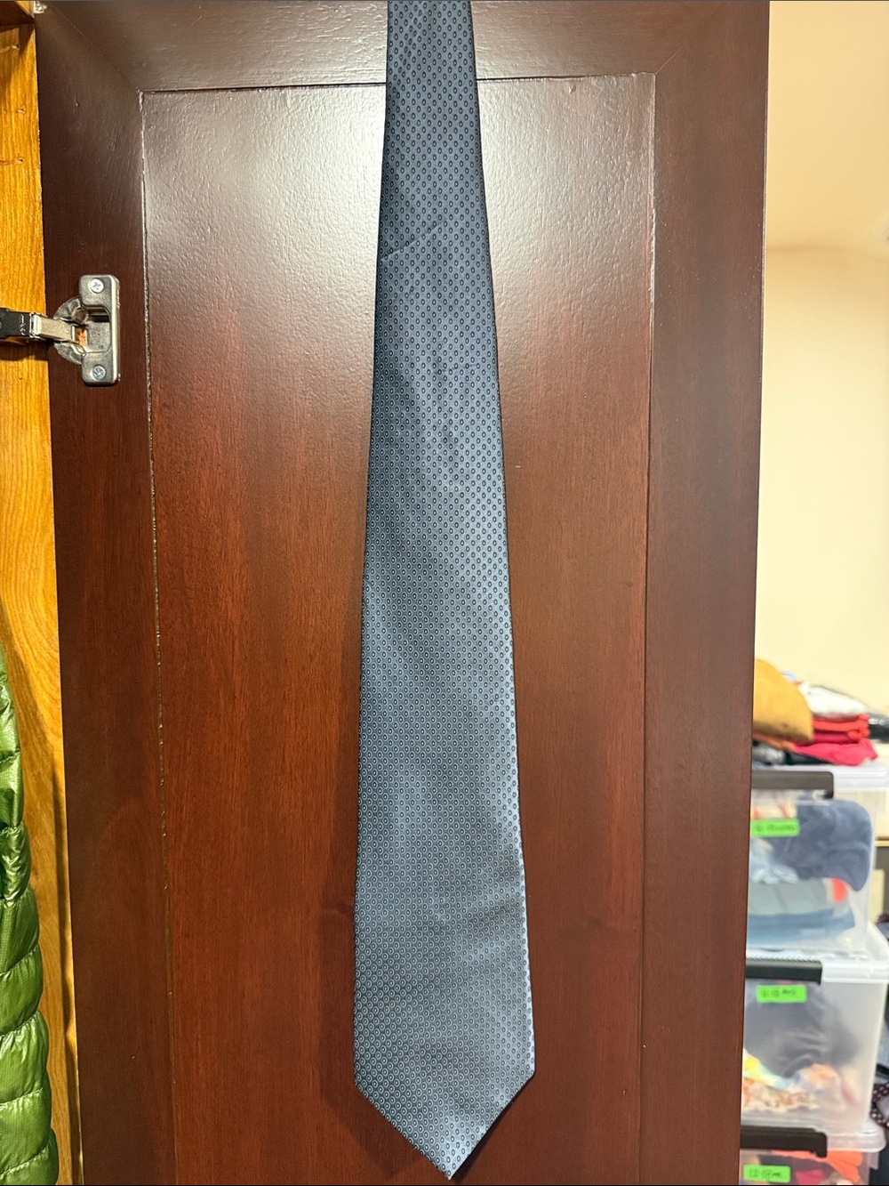 Classic Men's Silver Blue Gray Textured Tie